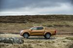 Nissan NP300 Navara Double Cab 2016 года (UK)